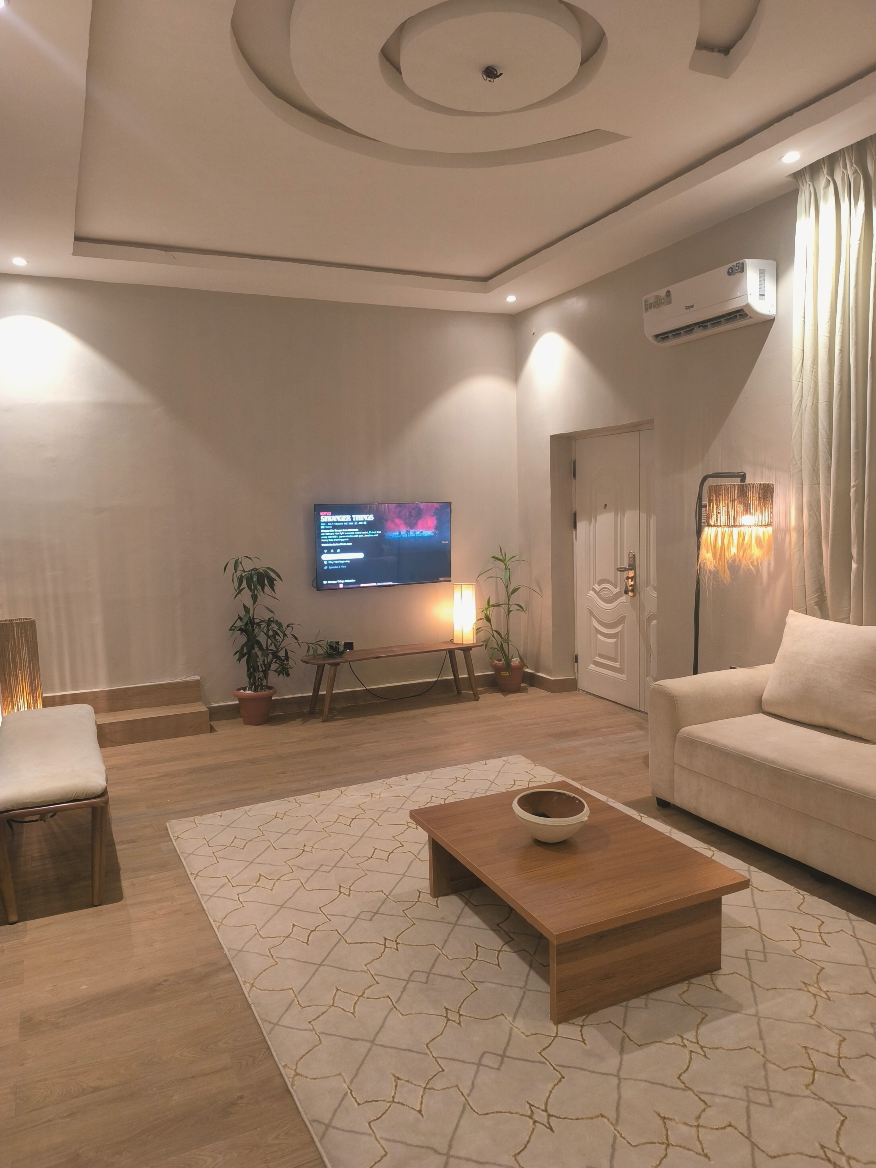 SKY VIEW - Living Rooms (Monaco, Brooklyn & Venice 